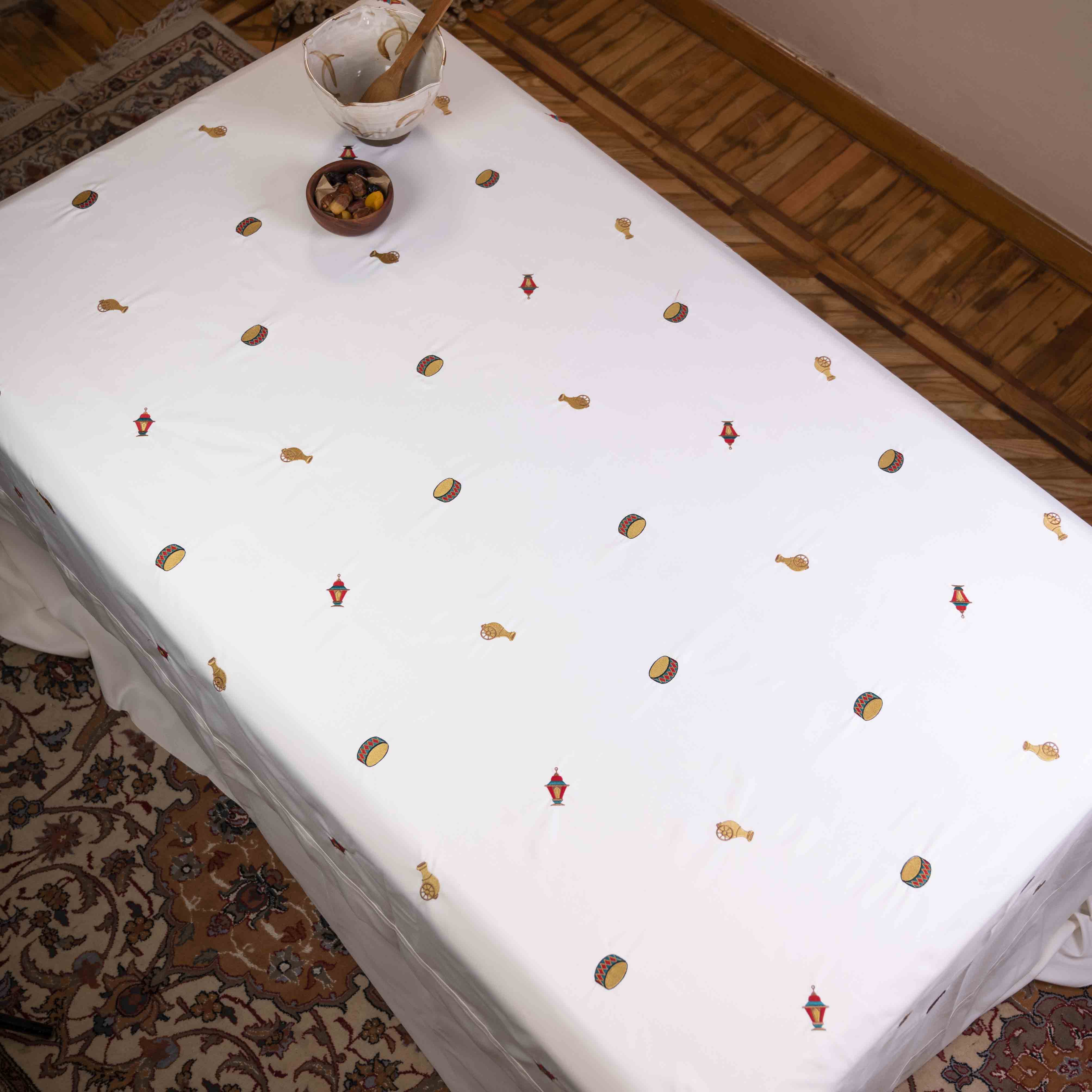 Wahawee Colours Tablecloth