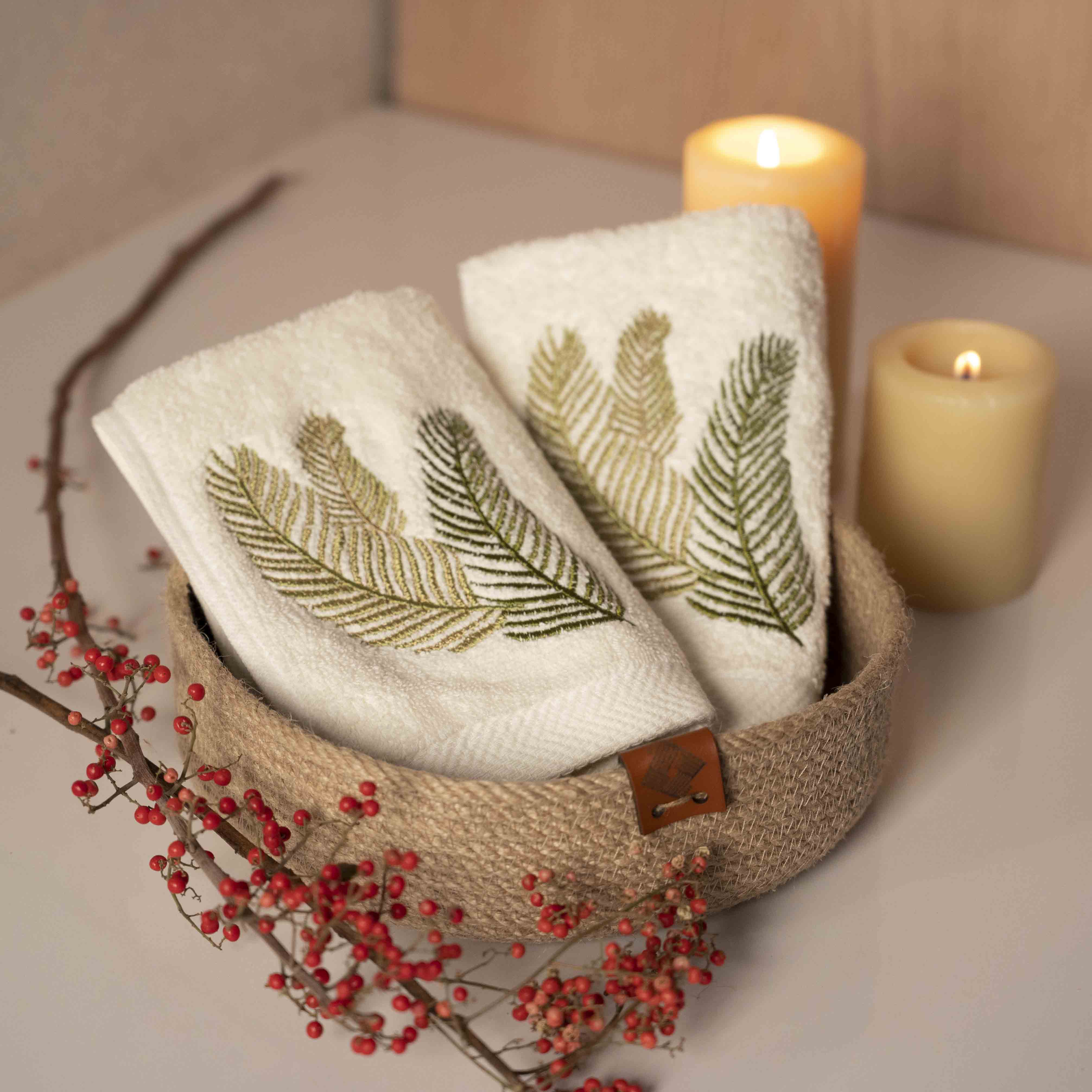 Palm Leaves Guest Towel Set