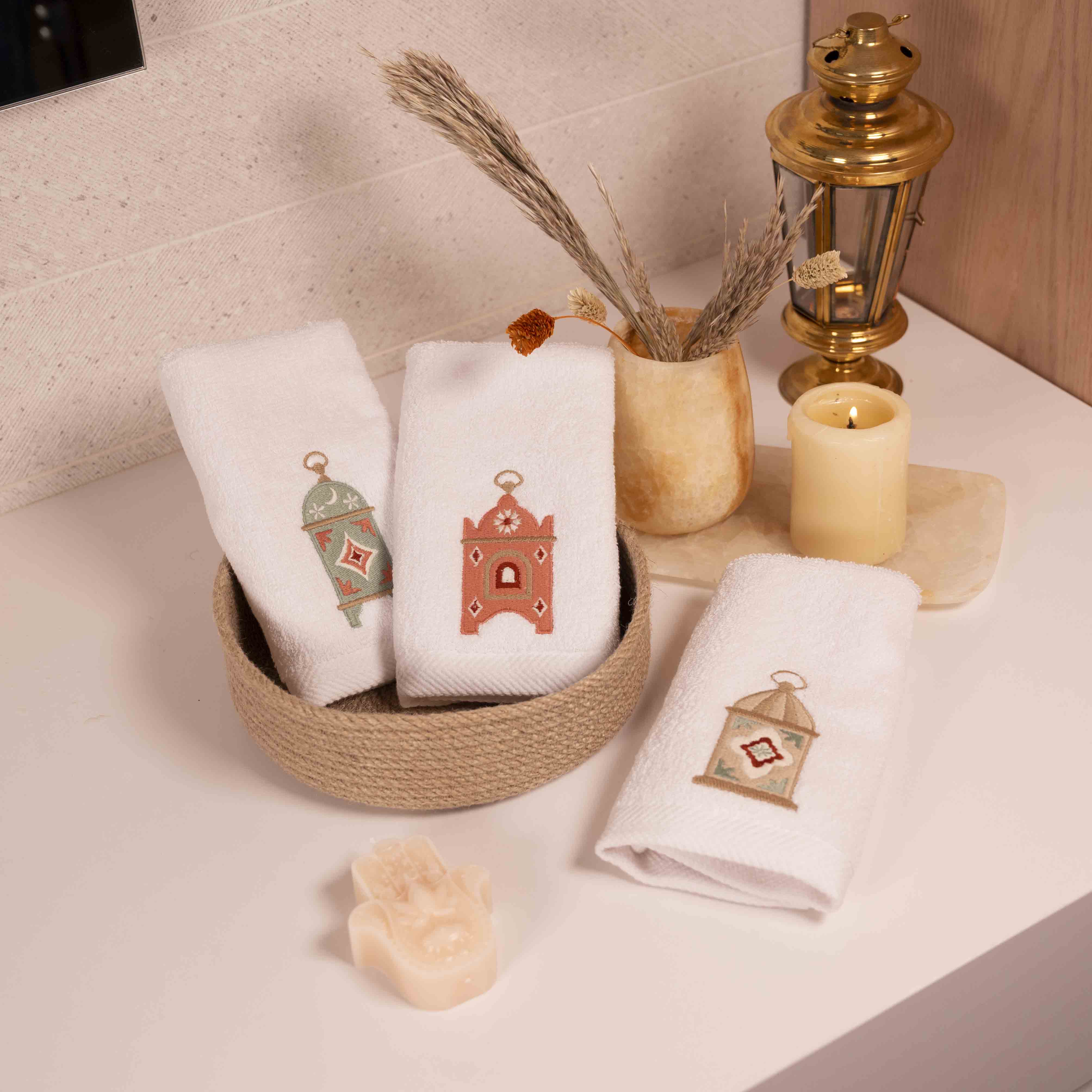 Pastel Lanterns Guest Towels Set