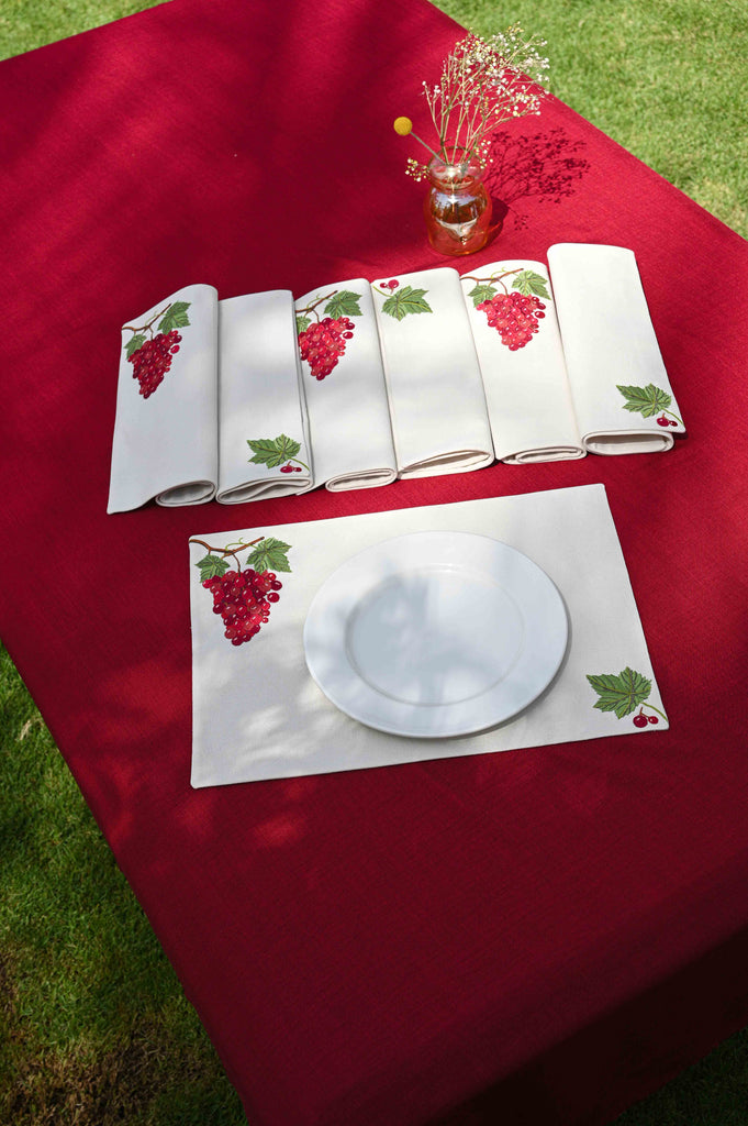 Grapevine Placemats Set