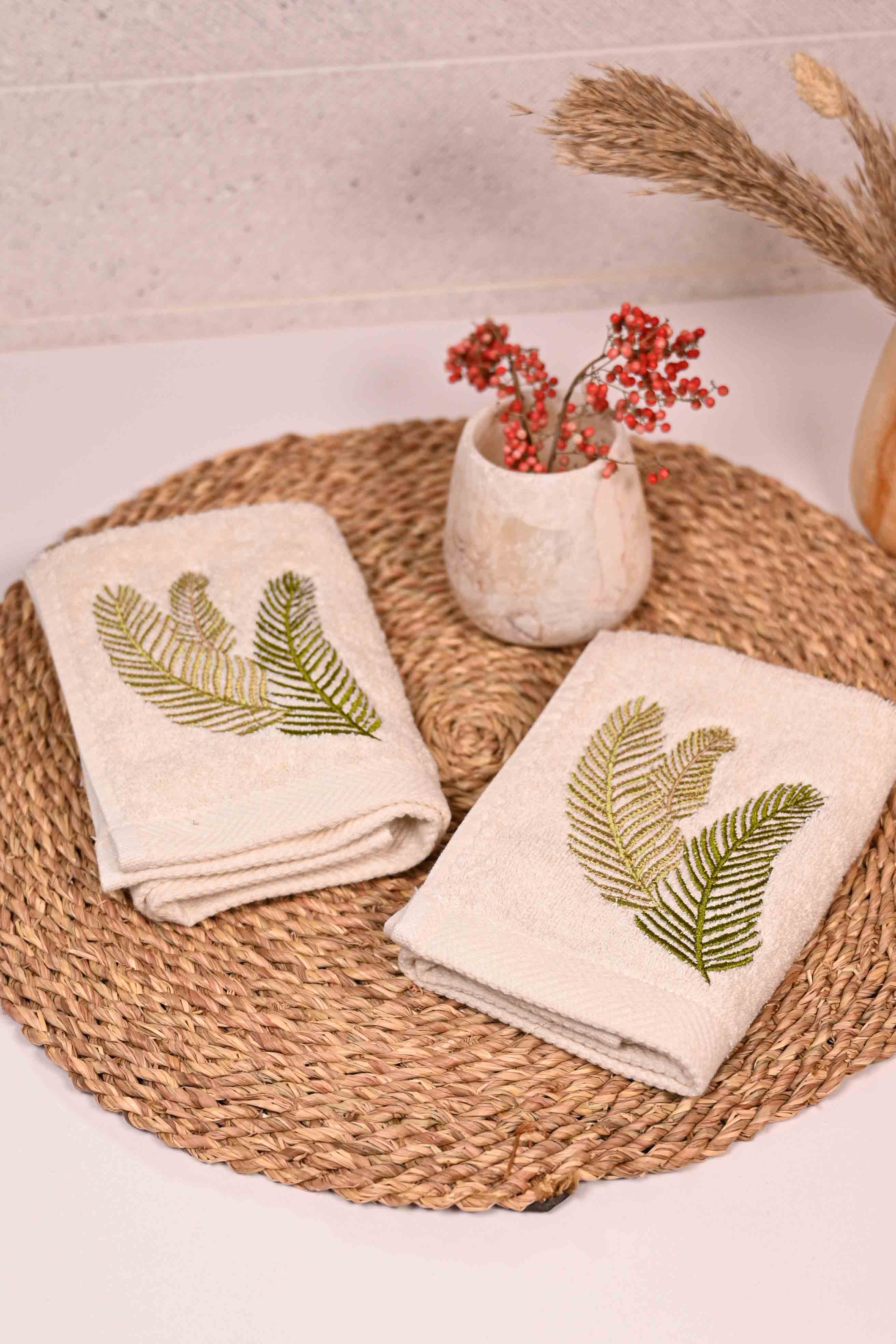 Palm Leaves Guest Towel Set