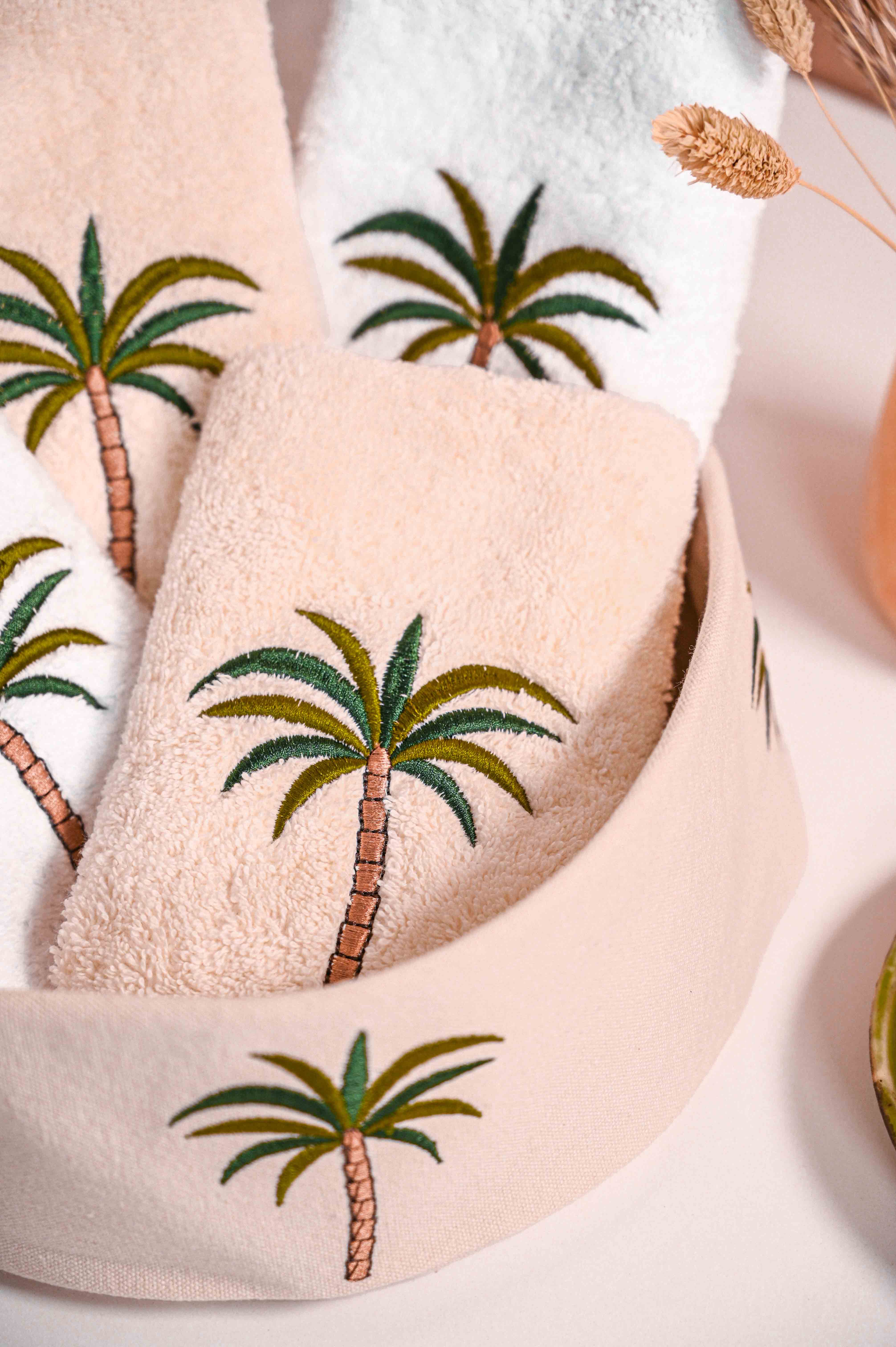 Palm Tree Guest Towel Set