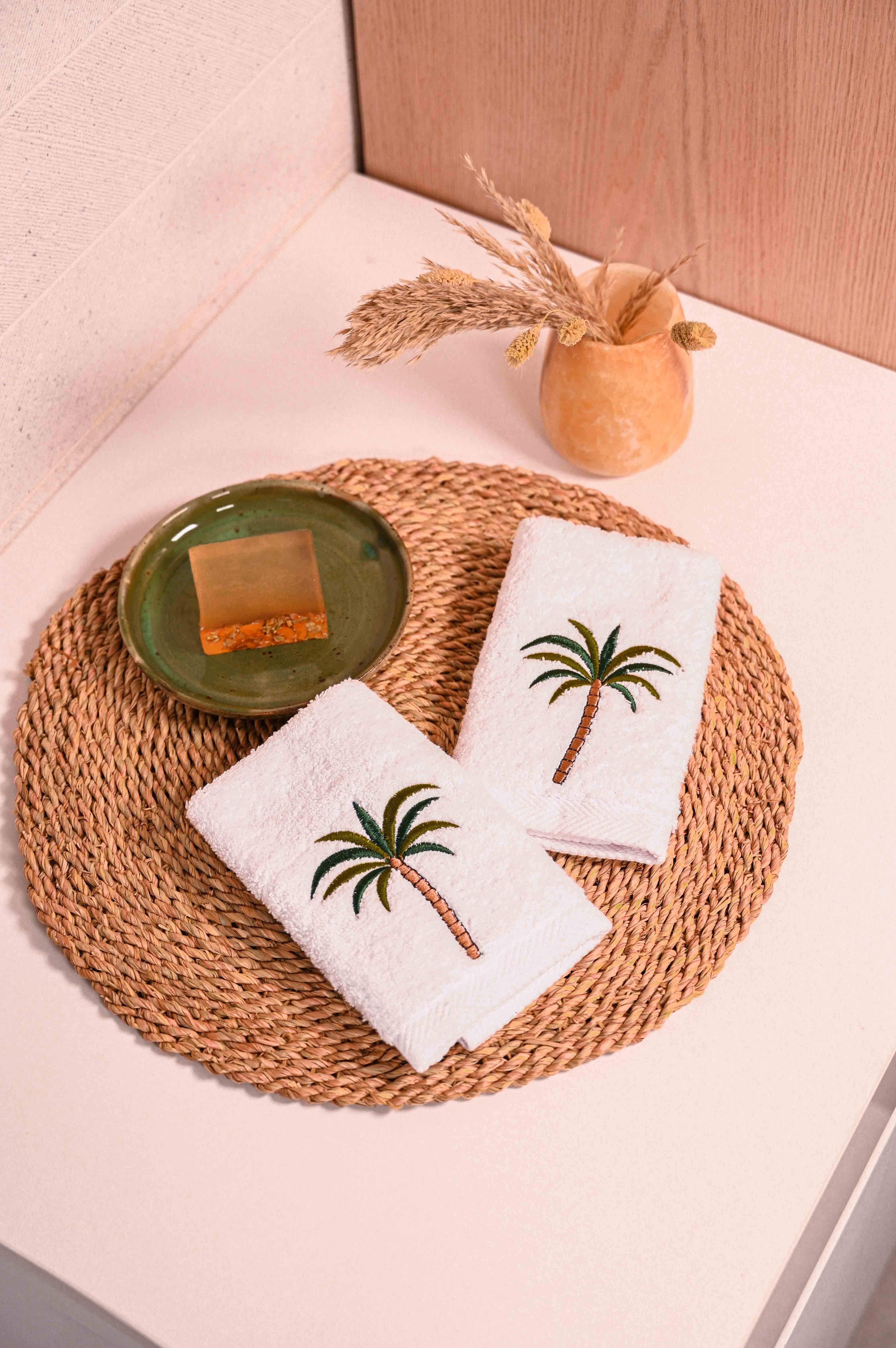 Palm Tree Guest Towel Set