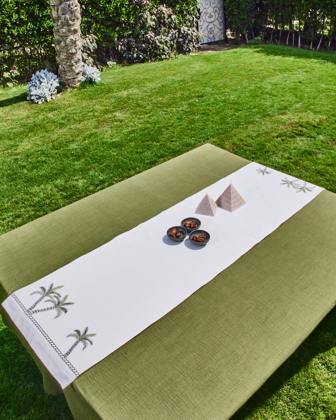 Nakhla Table Runner
