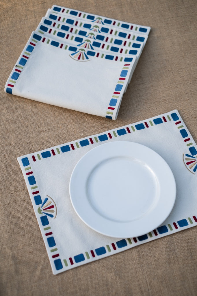 Lotus Placemats Set