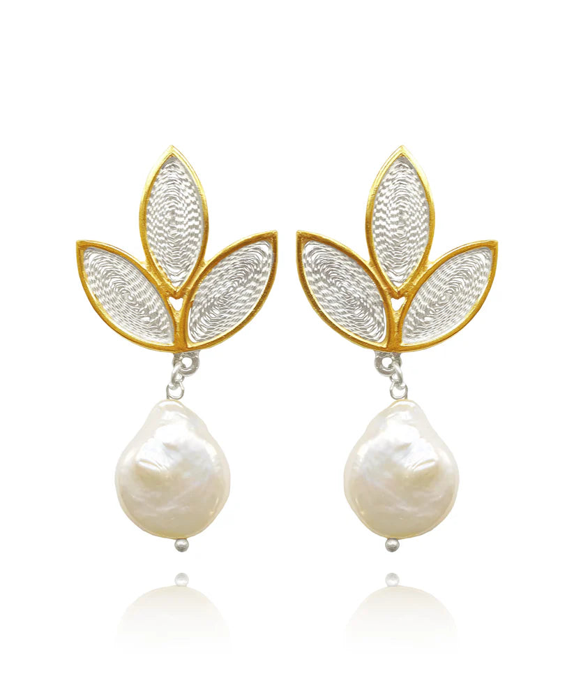 Leaf Pearl Earring