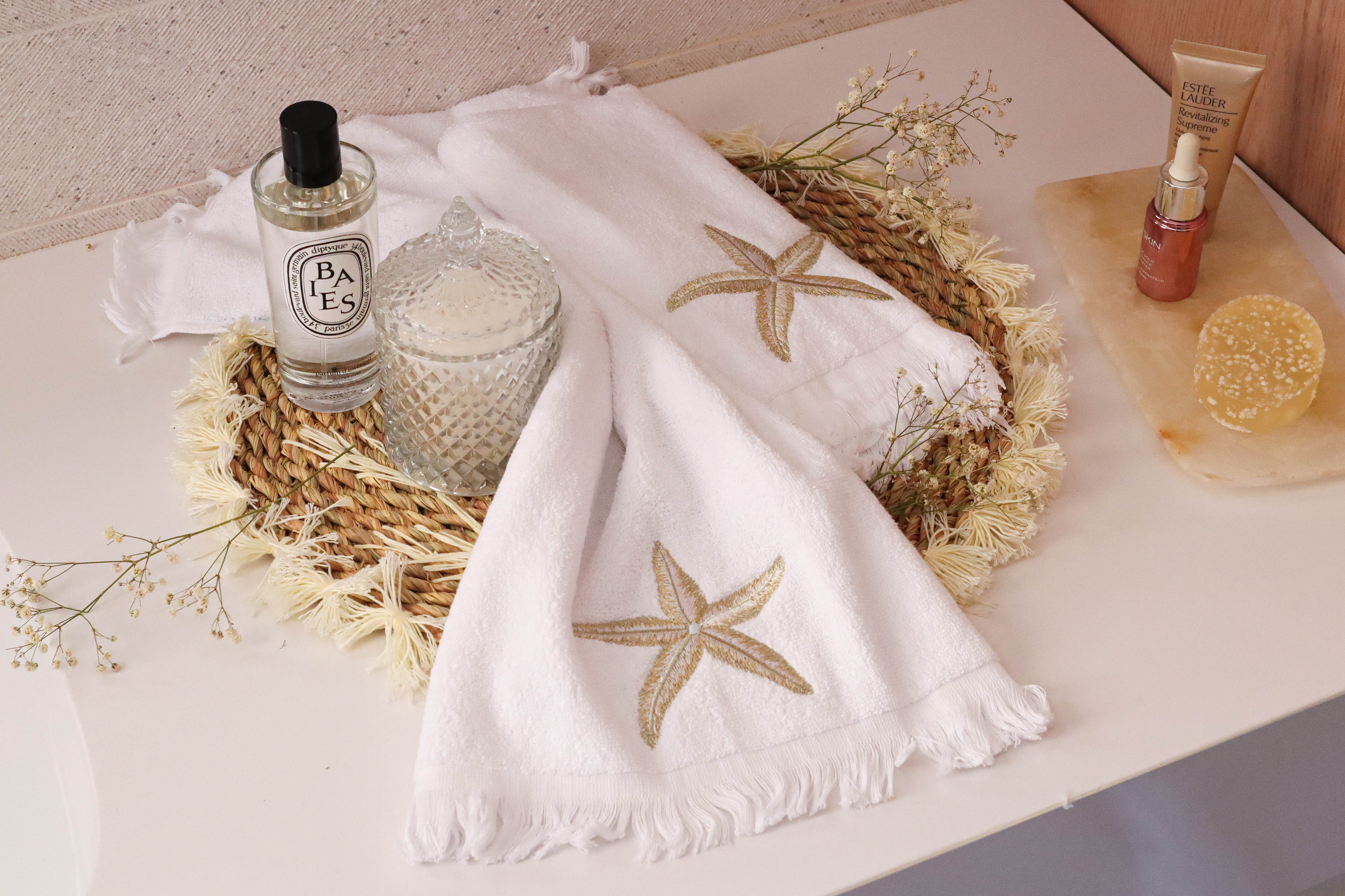 Gold Starfish Guest Towels Set