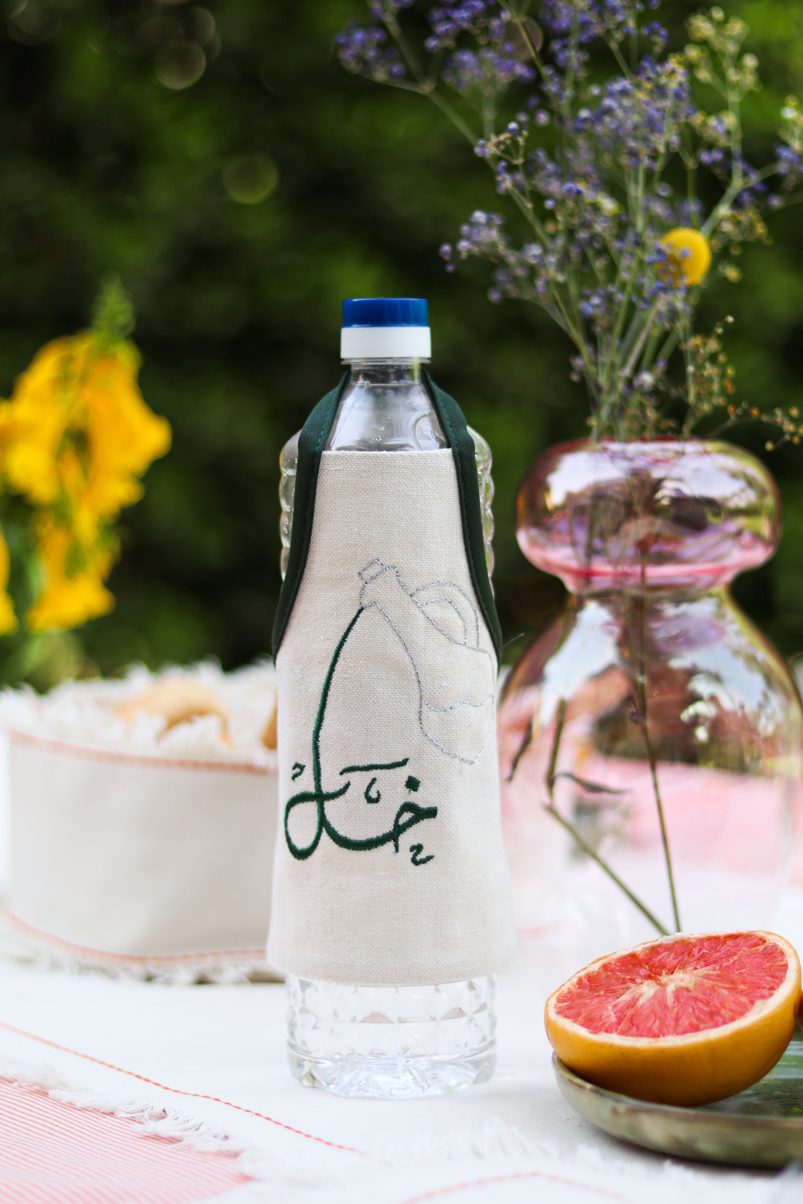 Staples Bottle Apron Set