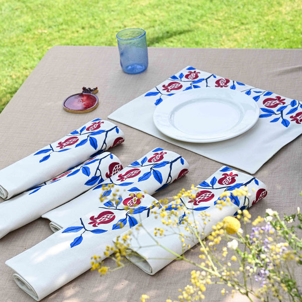 Pomegranate Field Placemats Set