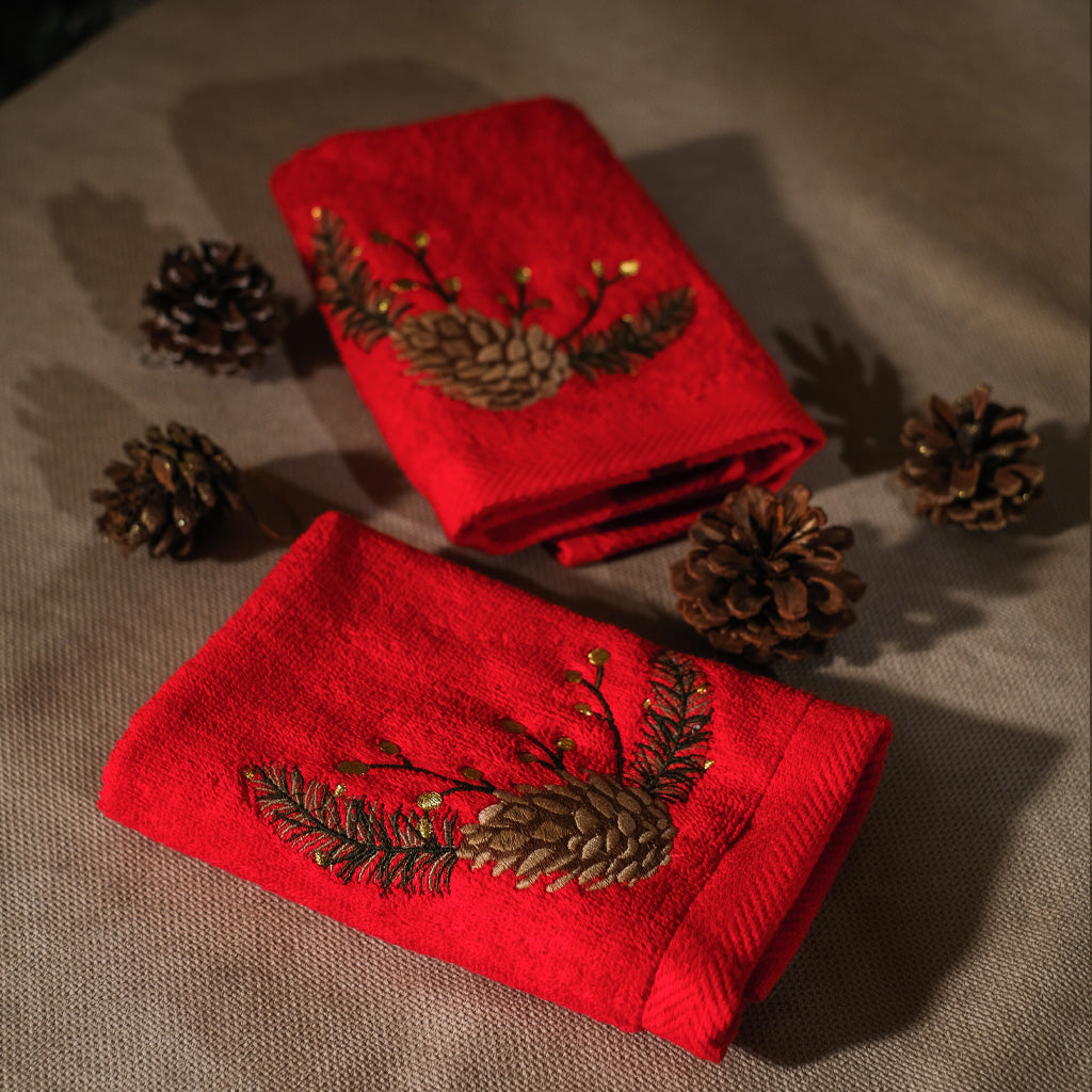 Pine Cone Blossom Guest Towels Set