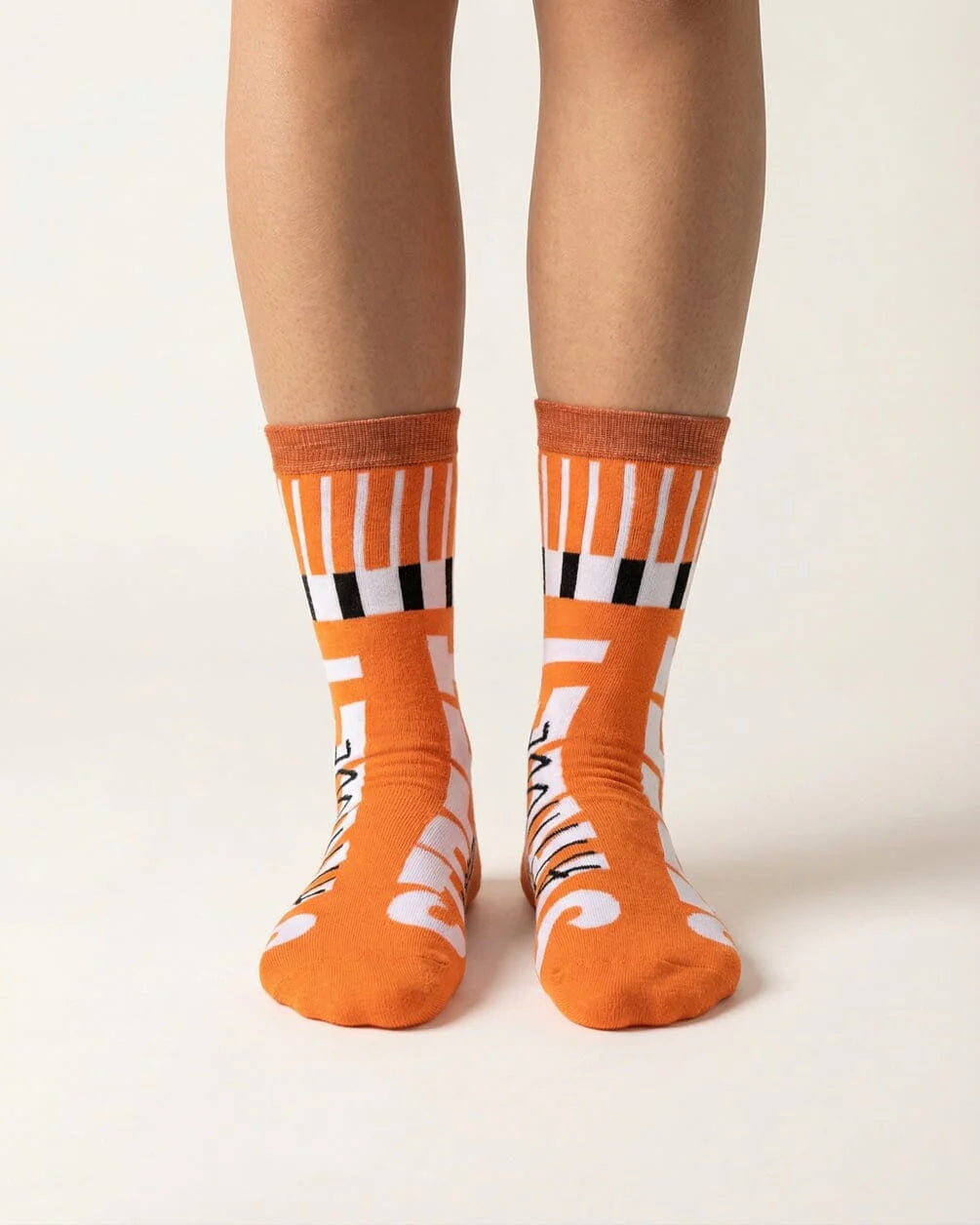 Streets Attitude Neck Socks