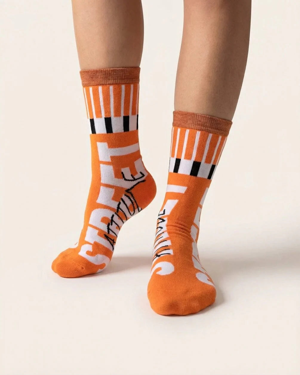 Streets Attitude Neck Socks