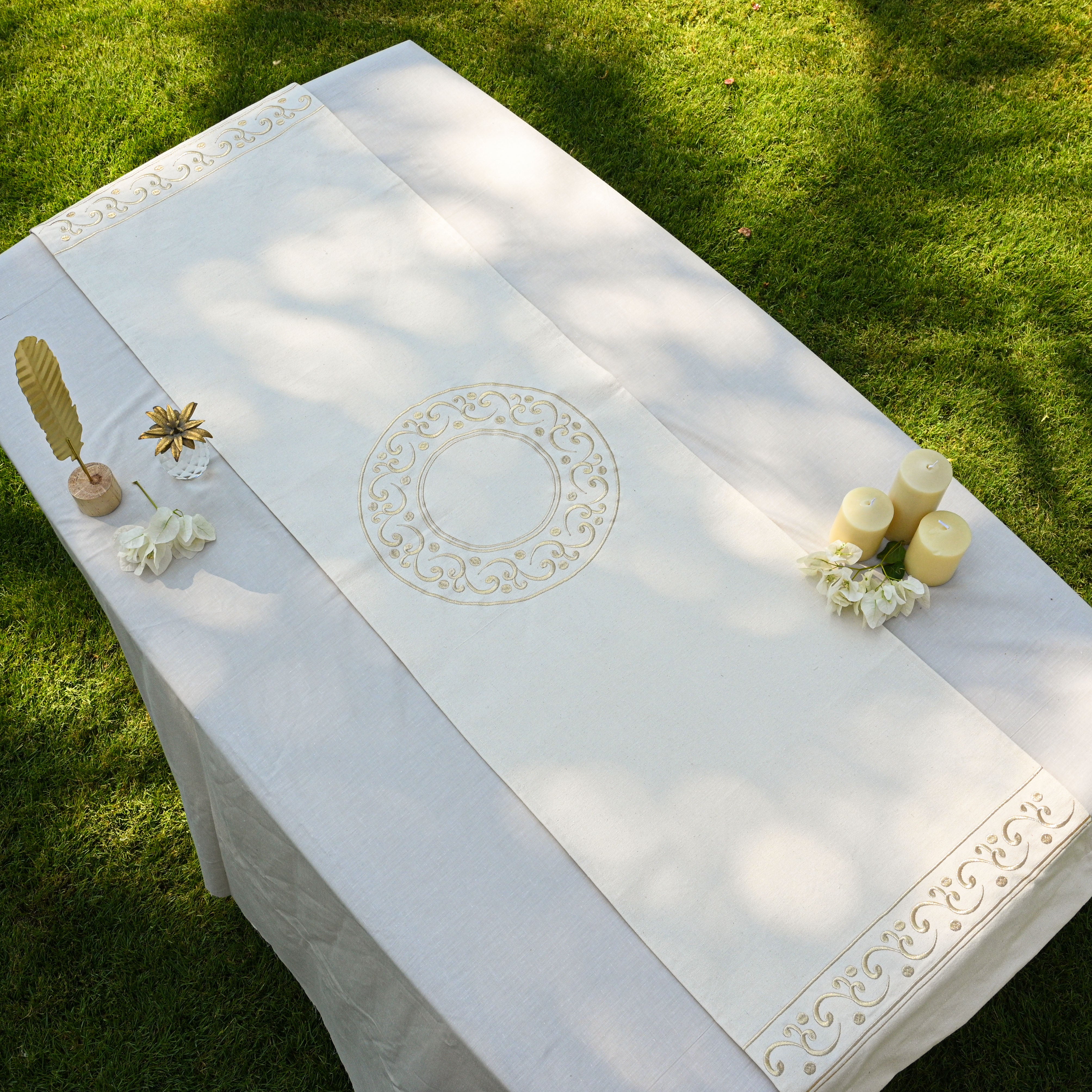 Royal Waves Table Runner