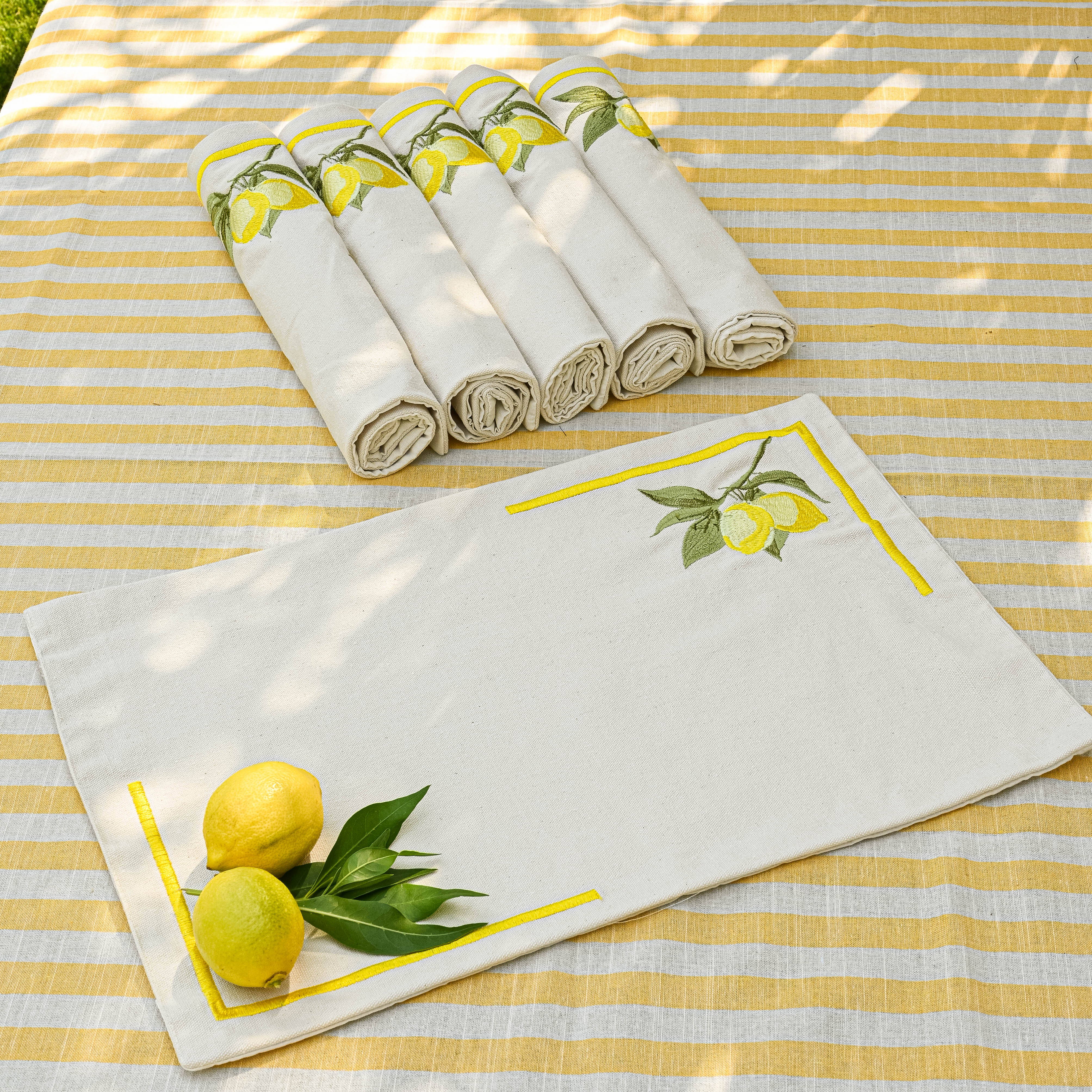 Lemon Tree Placemat Set