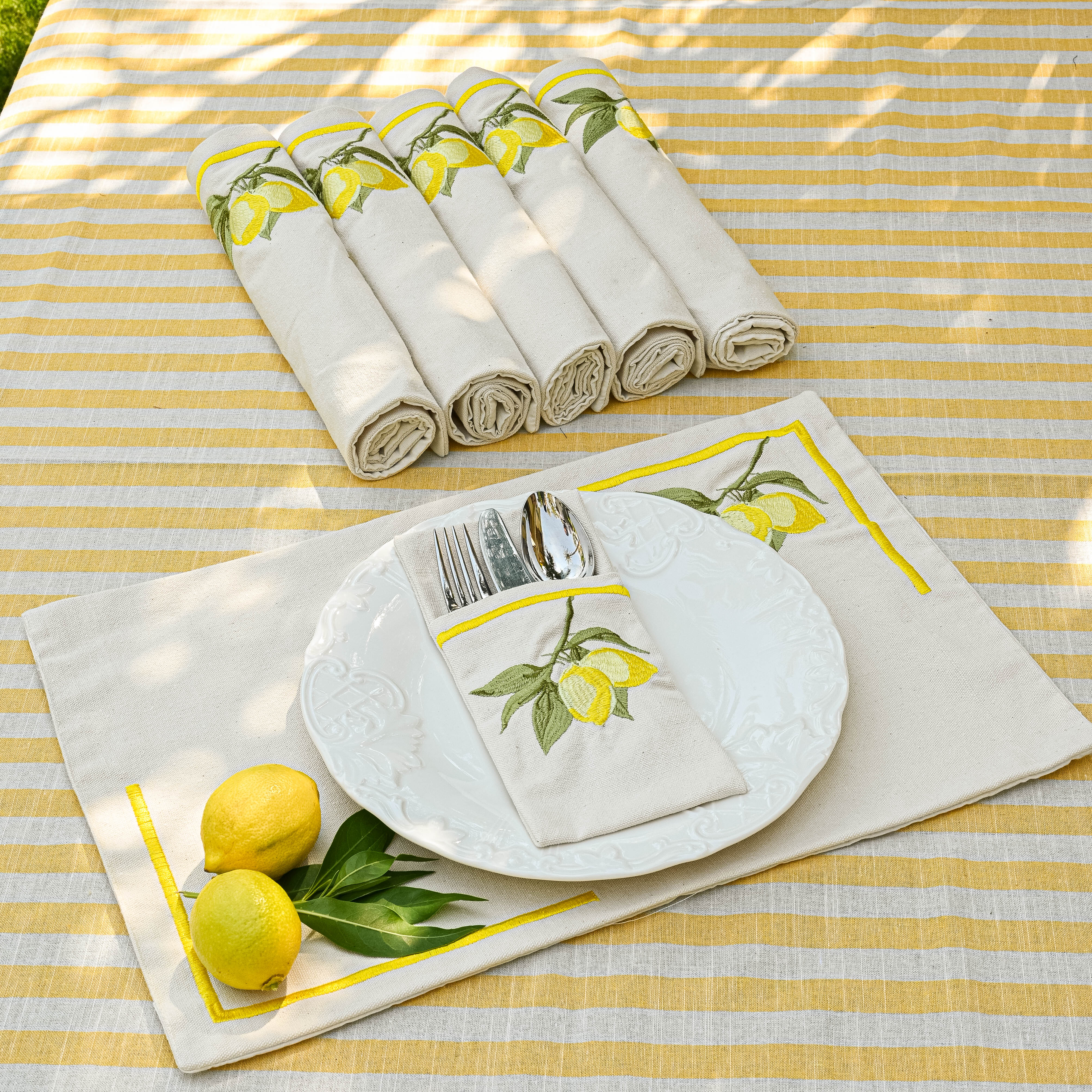 Lemon Tree Placemat Set
