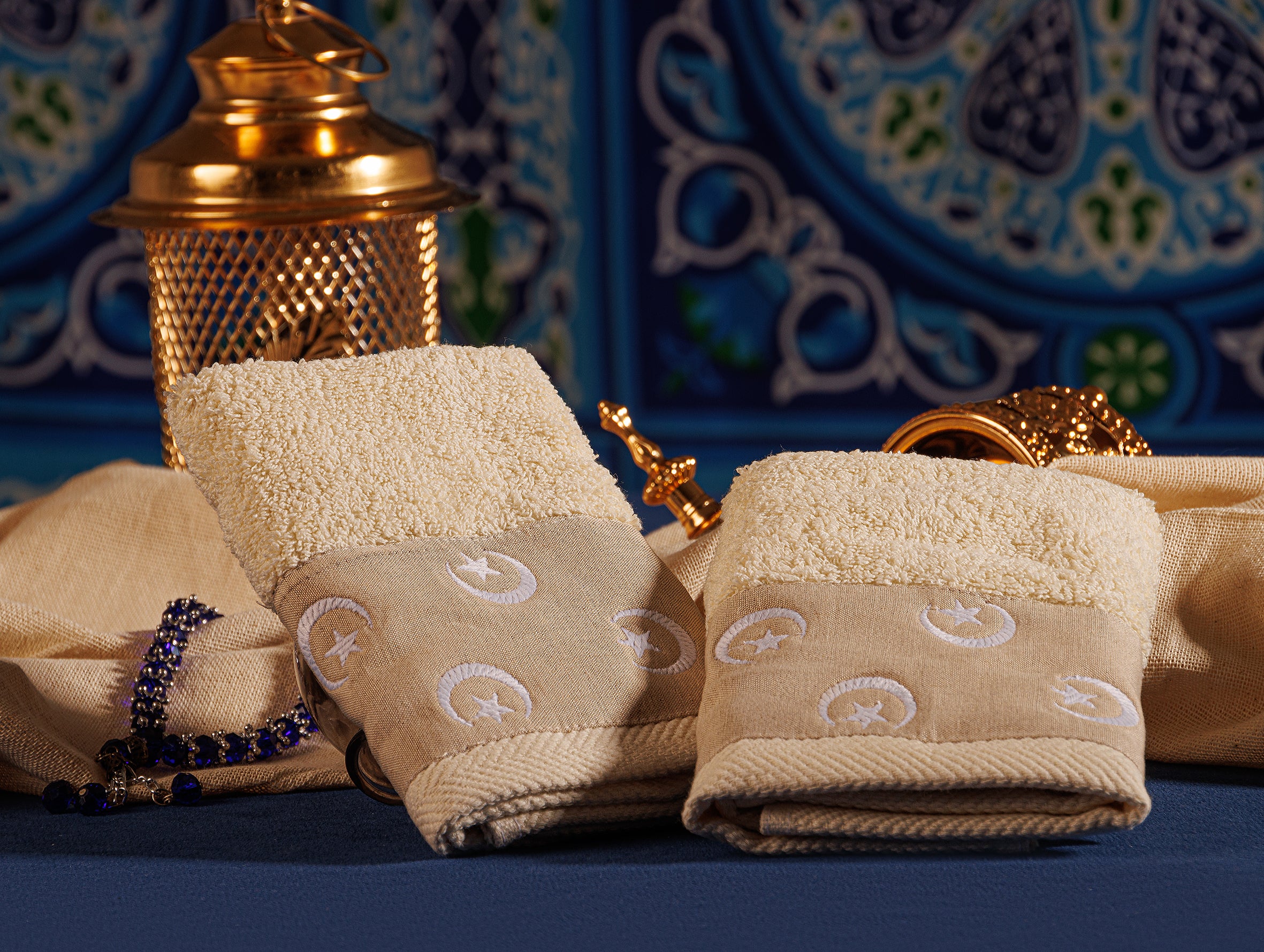 Holy Crescent Linen Guest Towel Set