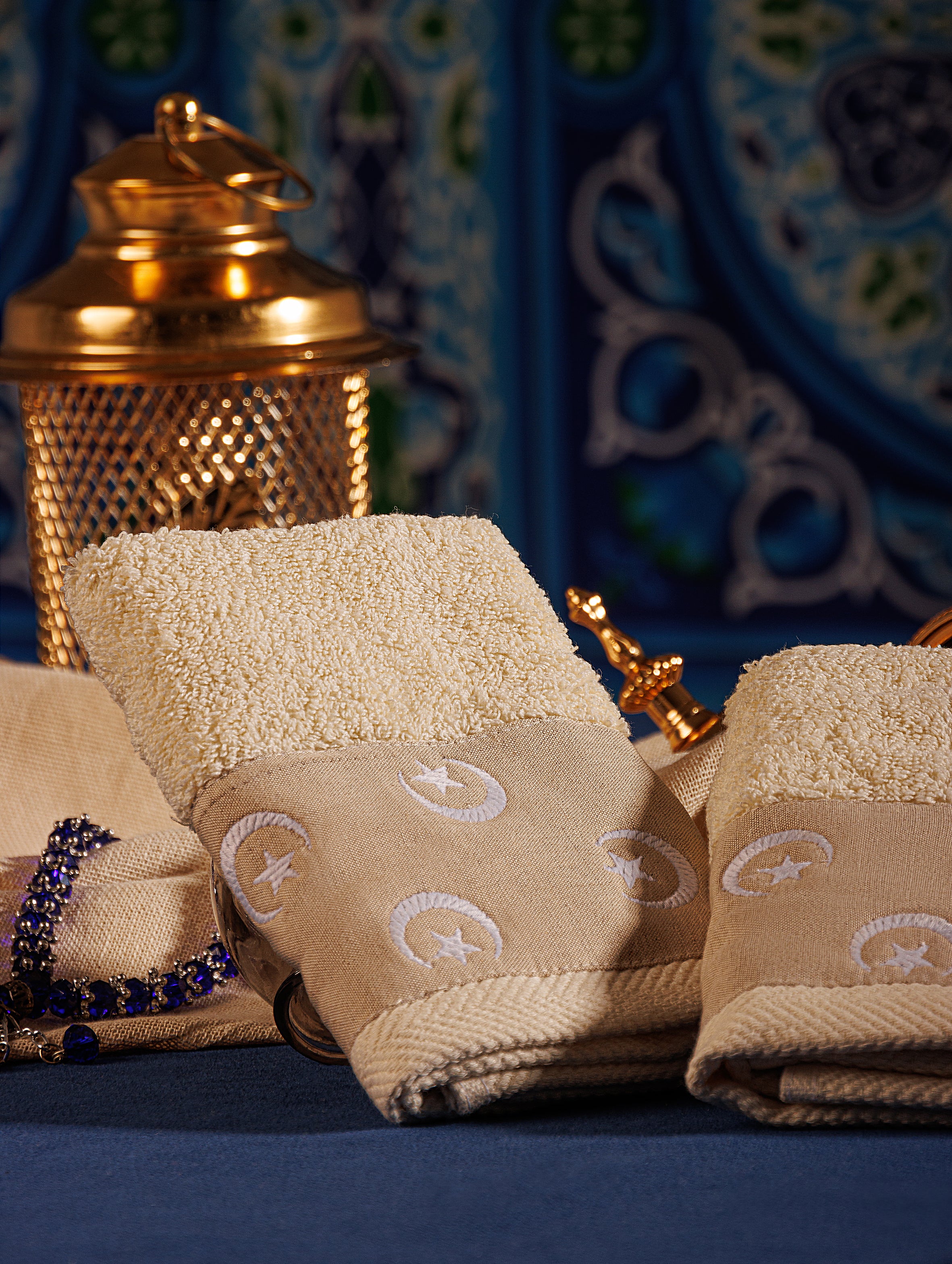 Holy Crescent Linen Guest Towel Set