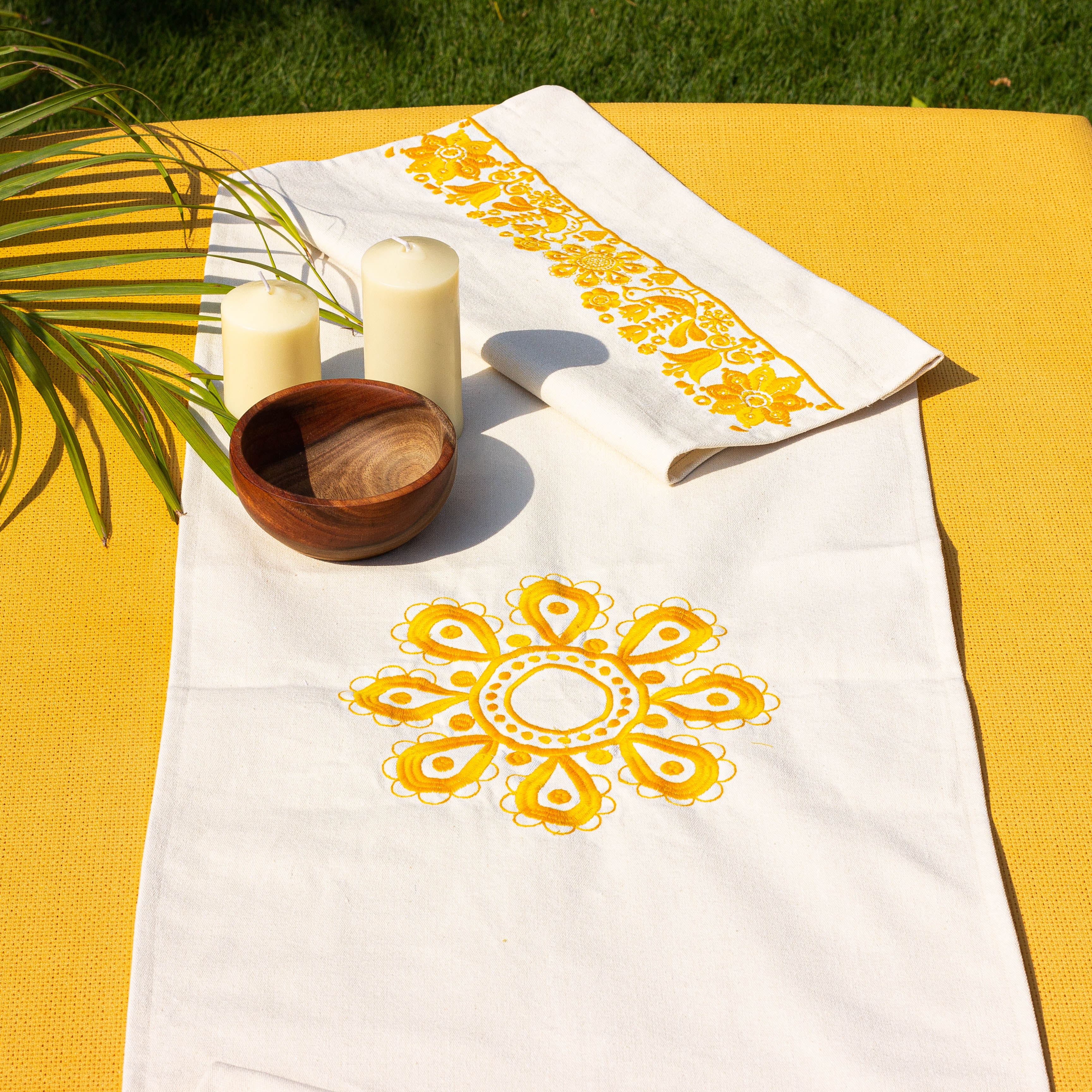 Scandi Garden Table Runner